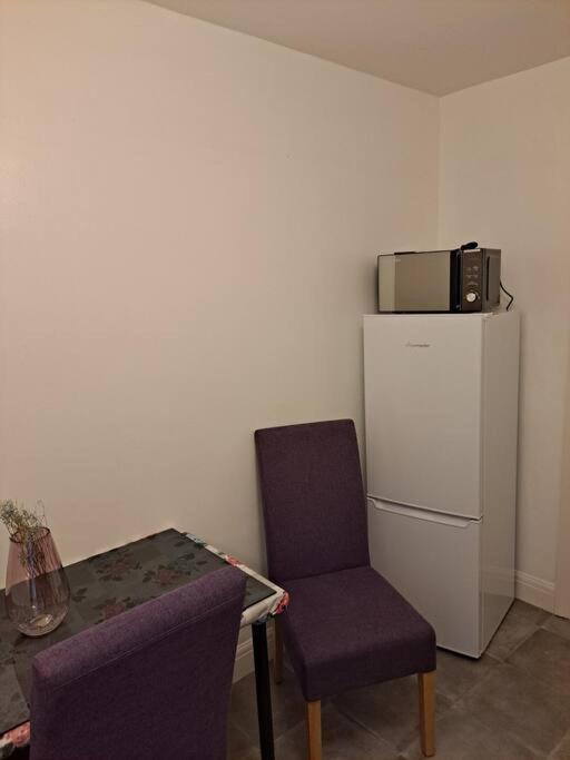 Two Bedroom Maisonette Close Towarwick Uni Coventry Exterior photo